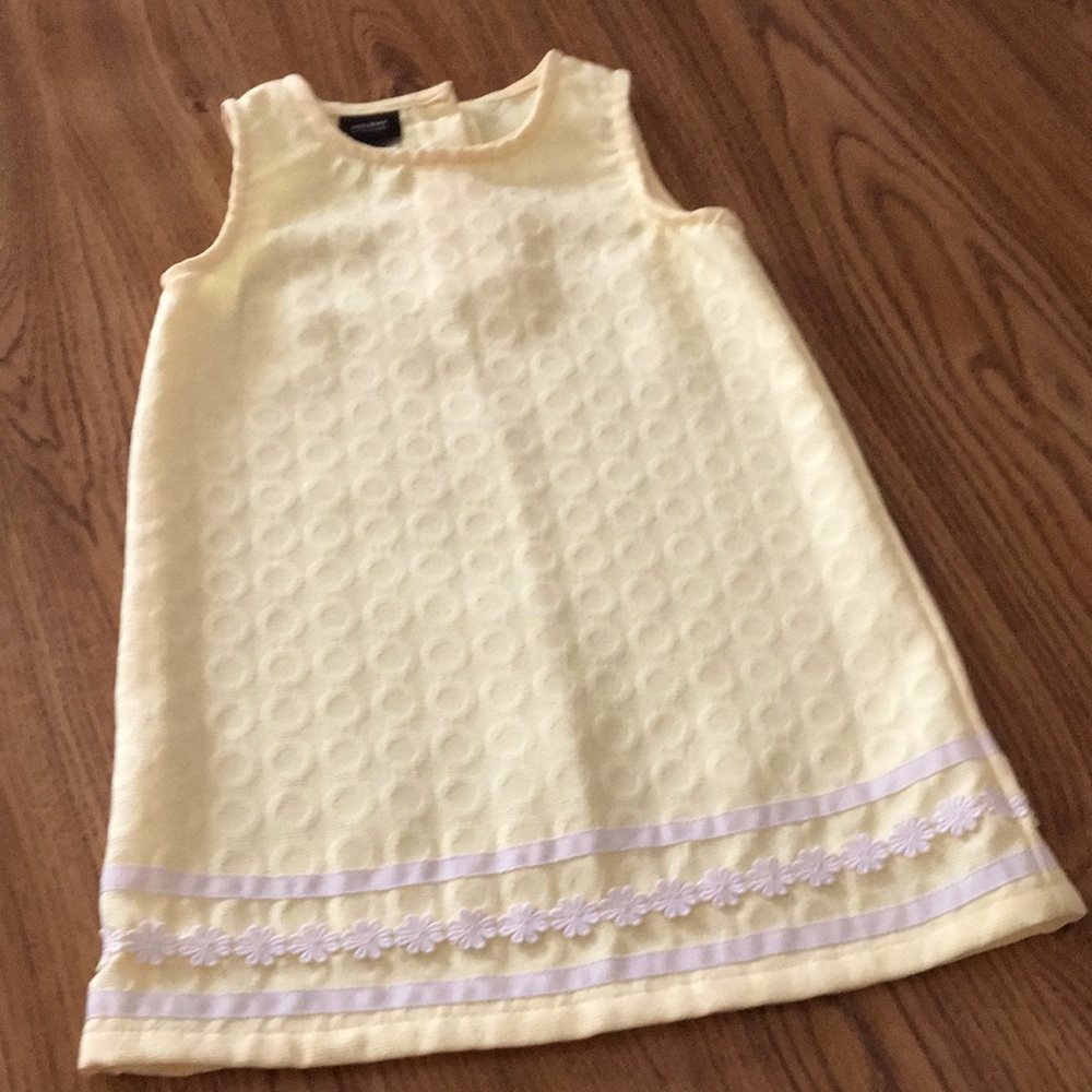 Adorable 4t dress. EUC